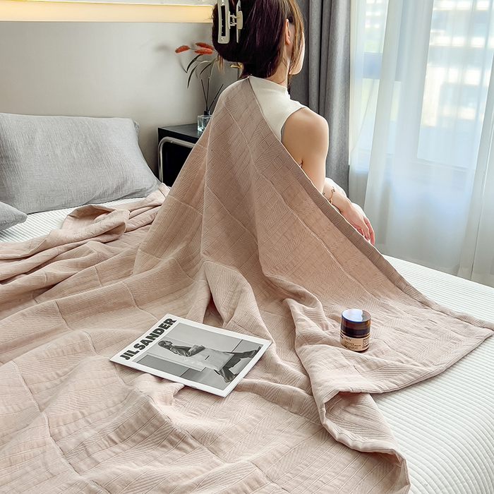 91家纺网 家纺一手货源 找家纺 世纪绒品 2025新款A类全棉纯棉三层纱多功能毛巾被盖毯床单夏被夏凉被空调被 知意-咖