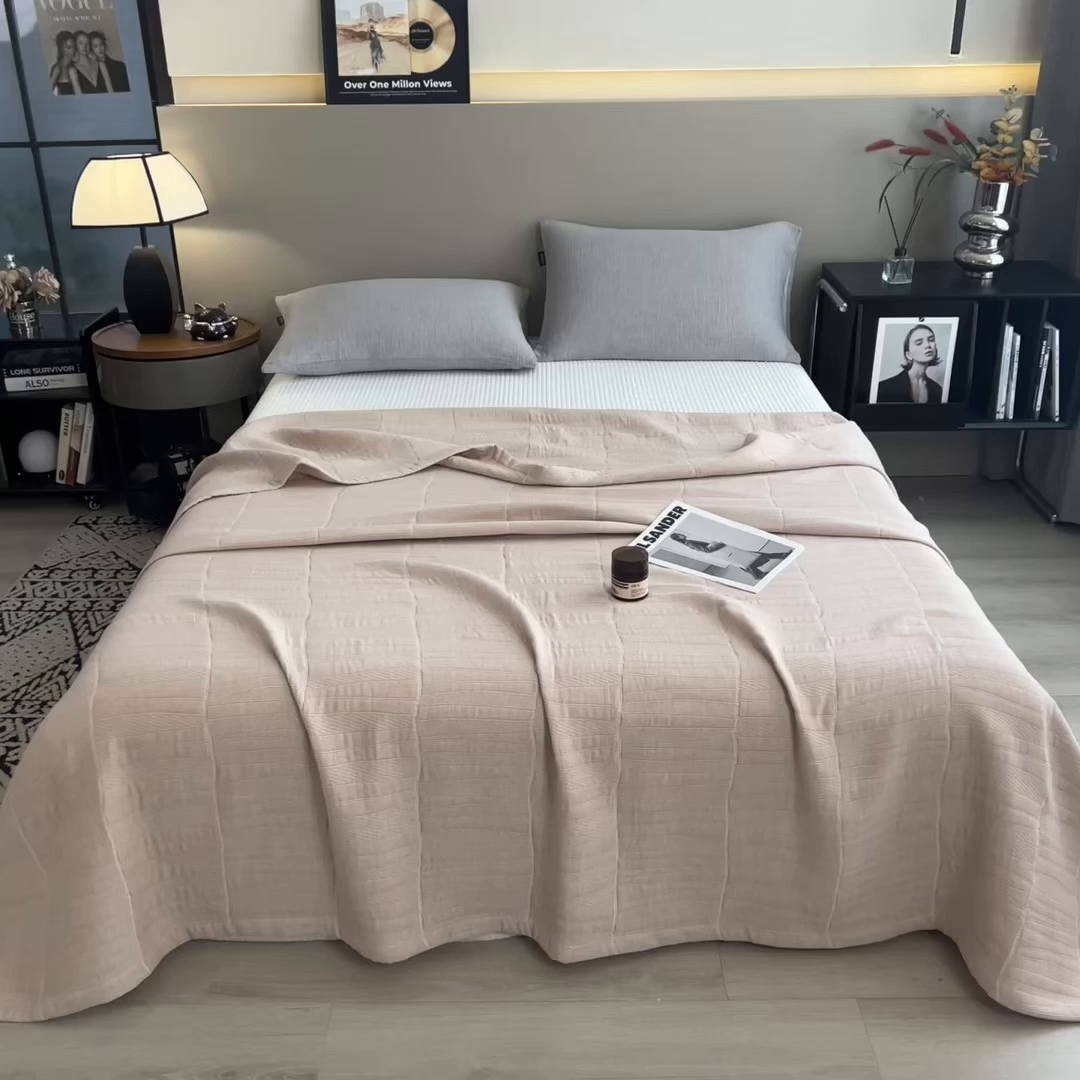 91家纺网 家纺一手货源 找家纺 世纪绒品 2025新款A类全棉纯棉三层纱多功能毛巾被盖毯床单夏被夏凉被空调被 知意-咖