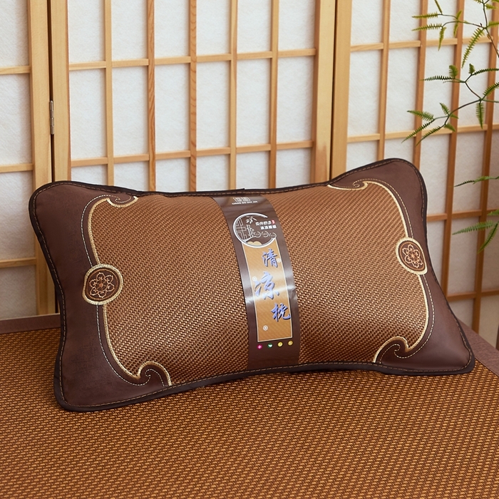 91家纺网 家纺一手货源 找家纺 （总）优波兔 2025新款夏凉枕冰藤中式一体式绣花圆枕（37x57）荞麦壳枕