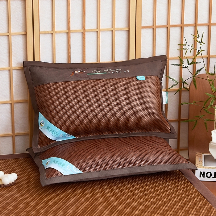 91家纺网 家纺一手货源 找家纺 （总）优波兔 2025新款夏凉枕野山藤大气一体式绣花方角（38x58）荞麦壳枕