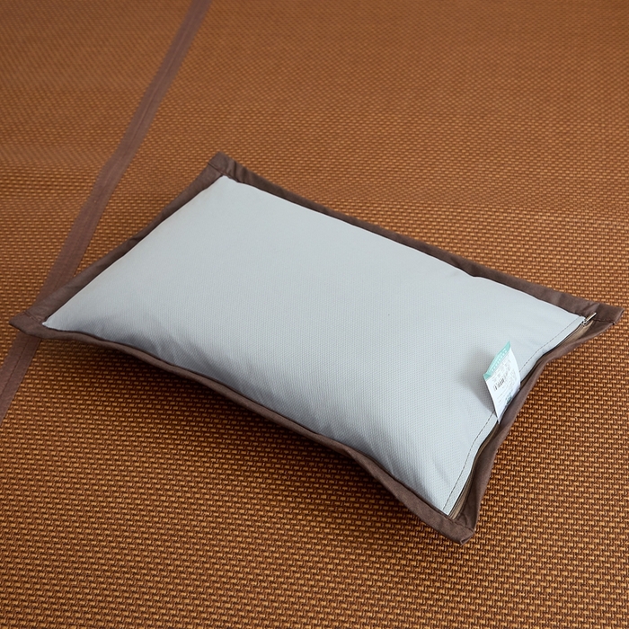 91家纺网 家纺一手货源 找家纺 （总）优波兔 2025新款夏凉枕野山藤大气一体式绣花方角（38x58）荞麦壳枕