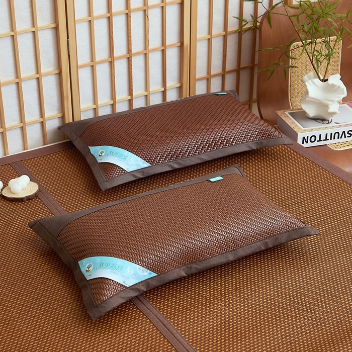 91家纺网 家纺一手货源 找家纺 （总）优波兔 2025新款夏凉枕野山藤大气一体式绣花方角（38x58）荞麦壳枕