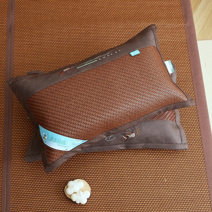 91家纺网 家纺一手货源 找家纺 （总）优波兔 2025新款夏凉枕野山藤大气一体式绣花方角（38x58）荞麦壳枕