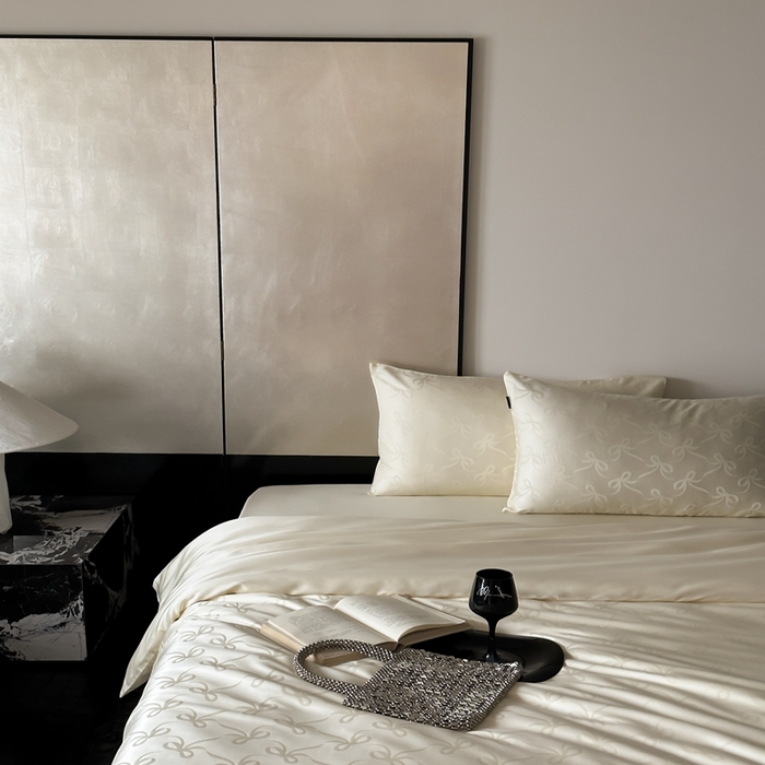 91家纺网 家纺一手货源 找家纺 玉宇阁家居 2025新款60S兰精天丝大提花四件套 半岛茶-奶油色