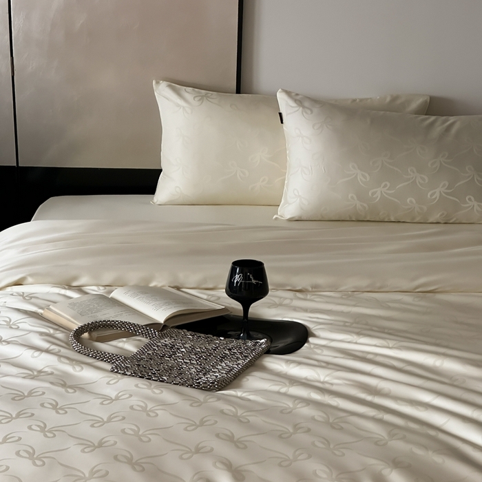 91家纺网 家纺一手货源 找家纺 玉宇阁家居 2025新款60S兰精天丝大提花四件套 半岛茶-奶油色