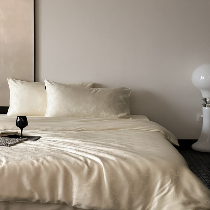 91家纺网 家纺一手货源 找家纺 玉宇阁家居 2025新款60S兰精天丝大提花四件套 半岛茶-奶油色