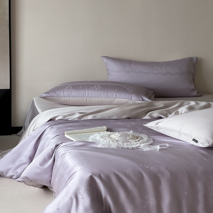 91家纺网 家纺一手货源 找家纺 玉宇阁家居 2025新款60S兰精天丝大提花四件套 青山美宿-紫芙