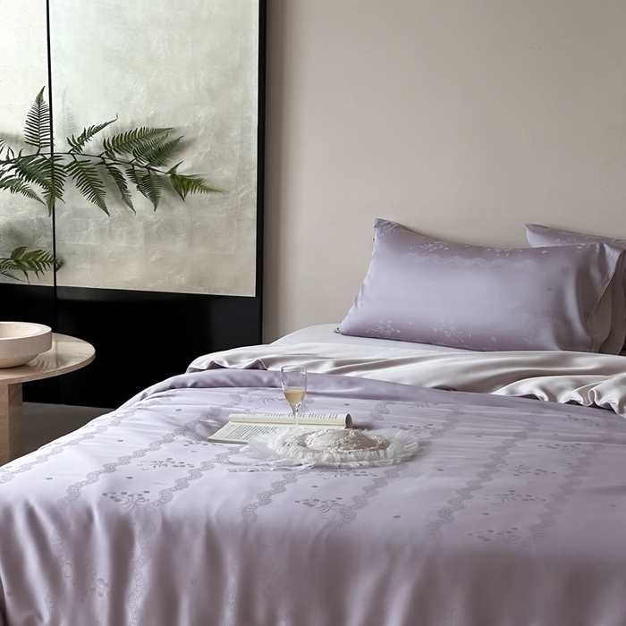 91家纺网 家纺一手货源 找家纺 玉宇阁家居 2025新款60S兰精天丝大提花四件套 青山美宿-紫芙