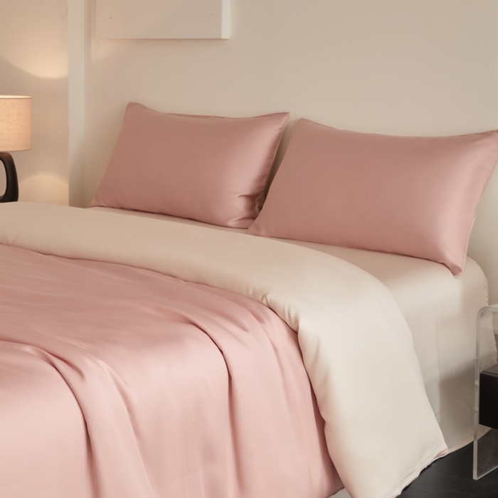 91家纺网 家纺一手货源 找家纺 ONE TWO ONE 121 2025【新款60支进口兰精天丝口袋枕款四件套】双拼四件套床上床品四件套被套床单床笠 妃洛粉