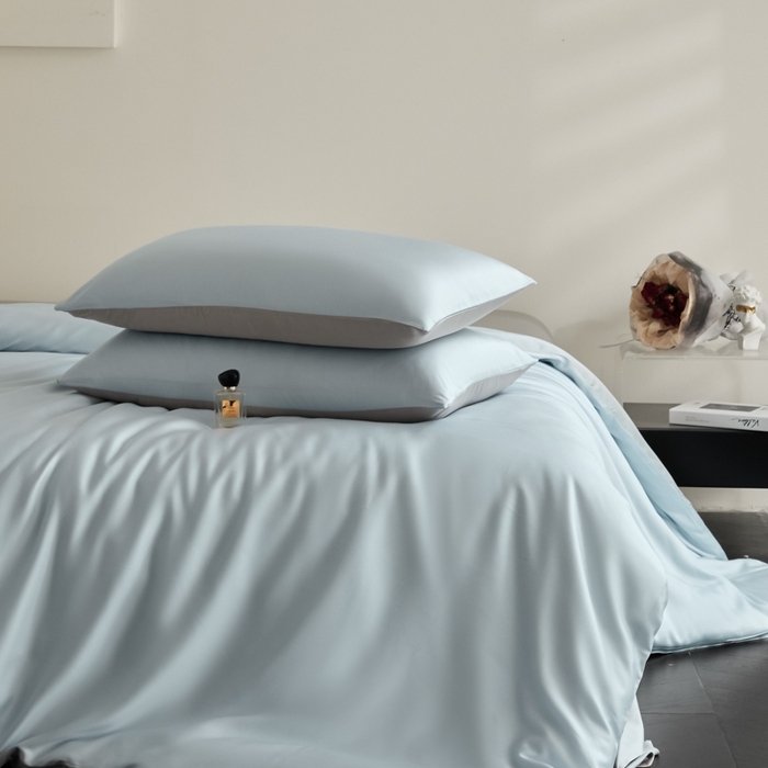 91家纺网 家纺一手货源 找家纺 ONE TWO ONE 121 2025【新款60支进口兰精天丝口袋枕款四件套】双拼四件套床上床品四件套被套床单床笠 清水蓝