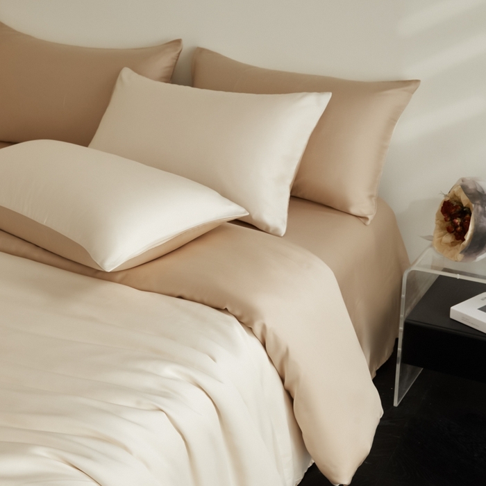 91家纺网 家纺一手货源 找家纺 ONE TWO ONE 121 2025【新款60支进口兰精天丝口袋枕款四件套】双拼四件套床上床品四件套被套床单床笠 松露白