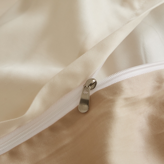 91家纺网 家纺一手货源 找家纺 ONE TWO ONE 121 2025【新款60支进口兰精天丝口袋枕款四件套】双拼四件套床上床品四件套被套床单床笠 松露白