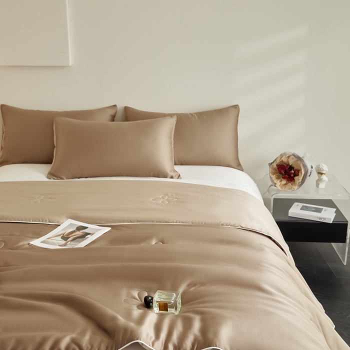 91家纺网 家纺一手货源 找家纺 （总）ONE TWO ONE 121 2025新款天丝夏被夏凉被空调被-清凉与夏系列【填充抗菌纤维有质检】