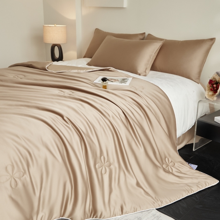 91家纺网 家纺一手货源 找家纺 （总）ONE TWO ONE 121 2025新款天丝夏被夏凉被空调被-清凉与夏系列【填充抗菌纤维有质检】