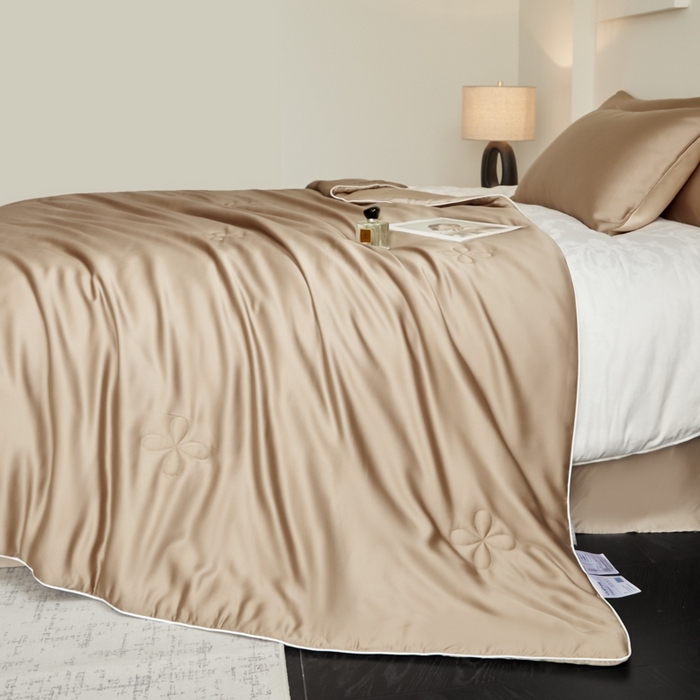 91家纺网 家纺一手货源 找家纺 （总）ONE TWO ONE 121 2025新款天丝夏被夏凉被空调被-清凉与夏系列【填充抗菌纤维有质检】