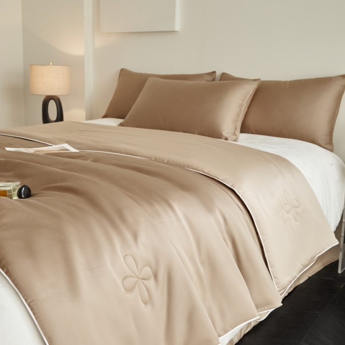 91家纺网 家纺一手货源 找家纺 （总）ONE TWO ONE 121 2025新款天丝夏被夏凉被空调被-清凉与夏系列【填充抗菌纤维有质检】