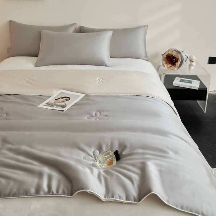 91家纺网 家纺一手货源 找家纺 ONE TWO ONE 121 2025新款天丝夏被夏凉被空调被-清凉与夏系列【填充抗菌纤维有质检】 与夏-米灰