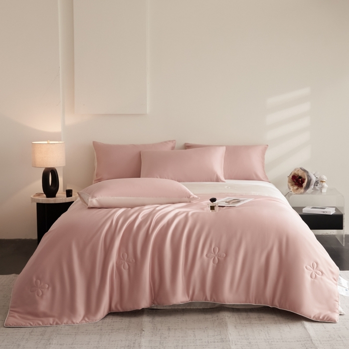 91家纺网 家纺一手货源 找家纺 ONE TWO ONE 121 2025新款天丝夏被夏凉被空调被-清凉与夏系列【填充抗菌纤维有质检】 与夏-蜜粉