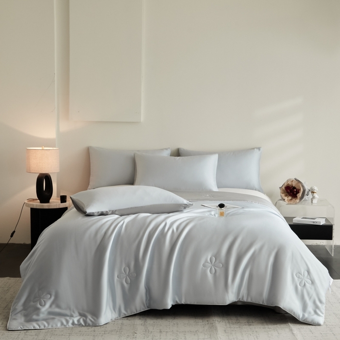 91家纺网 家纺一手货源 找家纺 ONE TWO ONE 121 2025新款天丝夏被夏凉被空调被-清凉与夏系列【填充抗菌纤维有质检】 与夏-水蓝