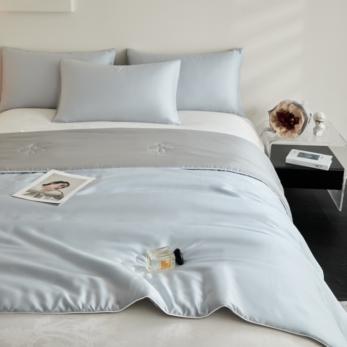 91家纺网 家纺一手货源 找家纺 ONE TWO ONE 121 2025新款天丝夏被夏凉被空调被-清凉与夏系列【填充抗菌纤维有质检】 与夏-水蓝