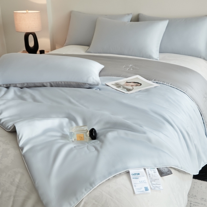 91家纺网 家纺一手货源 找家纺 ONE TWO ONE 121 2025新款天丝夏被夏凉被空调被-清凉与夏系列【填充抗菌纤维有质检】 与夏-水蓝