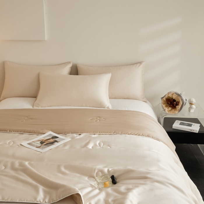 91家纺网 家纺一手货源 找家纺 ONE TWO ONE 121 2025新款天丝夏被夏凉被空调被-清凉与夏系列【填充抗菌纤维有质检】 与夏-松白