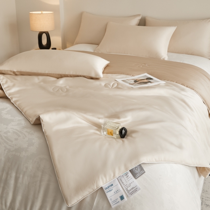 91家纺网 家纺一手货源 找家纺 ONE TWO ONE 121 2025新款天丝夏被夏凉被空调被-清凉与夏系列【填充抗菌纤维有质检】 与夏-松白