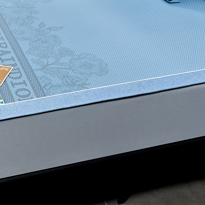 91家纺网 家纺一手货源 找家纺 小牛席业 2025新款蔷薇冷感豆豆席系列（床笠款）凉席藤席冰藤双面席冰丝席竹席凉席空调席草席三件套 蓝色