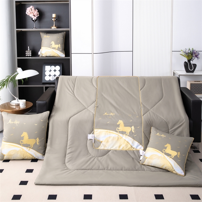 91家纺网 家纺一手货源 找家纺 （总）照世家纺 2025新款全棉A类马上成功抱枕被（控价是优惠券后不能低于40的79,45的99,50的119,55的149,60的179）