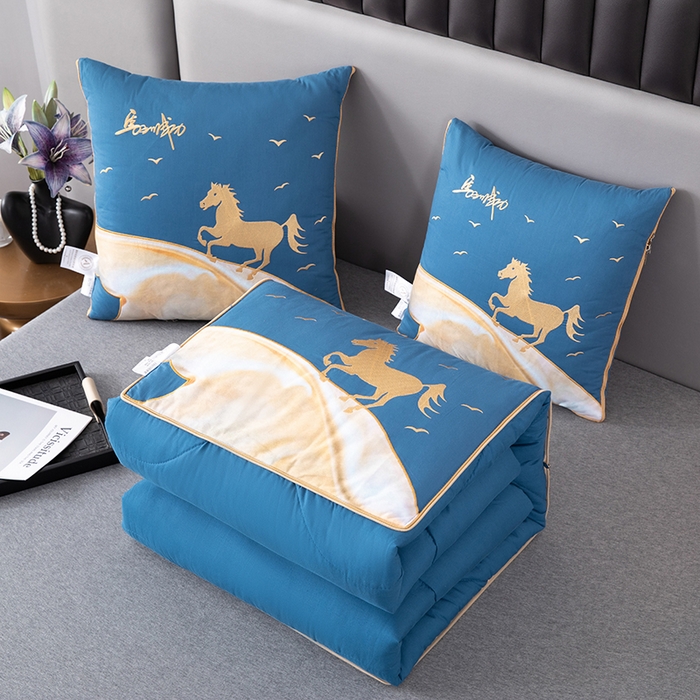 91家纺网 家纺一手货源 找家纺 照世家纺 2025新款全棉A类马上成功抱枕被 孔雀蓝