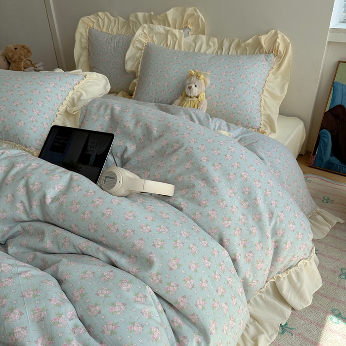 91家纺网 家纺一手货源 找家纺 盼季家纺 2025新款日韩系小碎花荷叶花边床上用品四件套 荷叶花边-米蓝朵