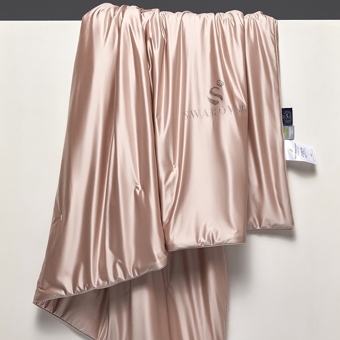 91家纺网 家纺一手货源 找家纺 桂雅居 2025新款小蚕芯呵护凉感夏被夏凉被空调被 托比咖