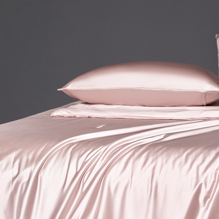 91家纺网 家纺一手货源 找家纺 桂雅居 2025新款小蚕芯呵护凉感夏被夏凉被空调被 百香粉