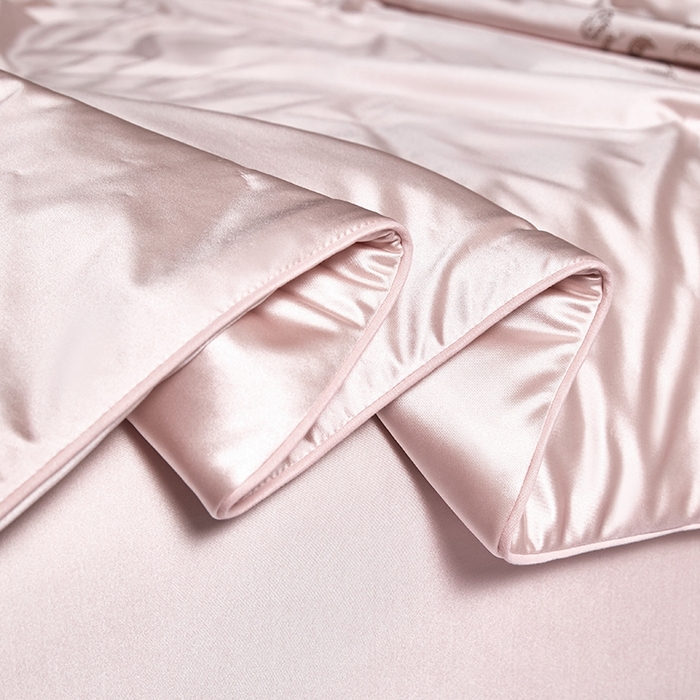 91家纺网 家纺一手货源 找家纺 桂雅居 2025新款小蚕芯呵护凉感夏被夏凉被空调被 百香粉