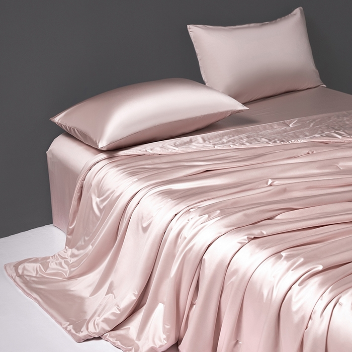 91家纺网 家纺一手货源 找家纺 桂雅居 2025新款小蚕芯呵护凉感夏被夏凉被空调被 百香粉