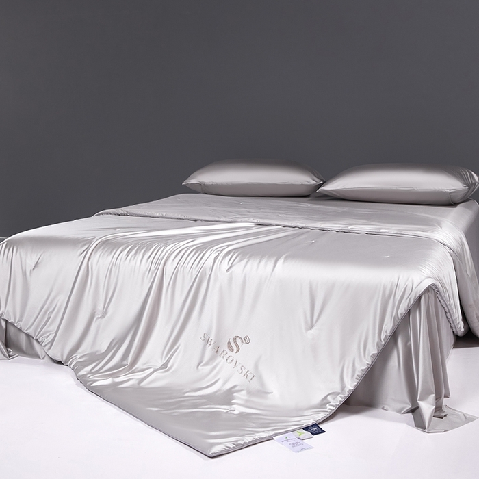 91家纺网 家纺一手货源 找家纺 桂雅居 2025新款小蚕芯呵护凉感夏被夏凉被空调被 欧洲灰