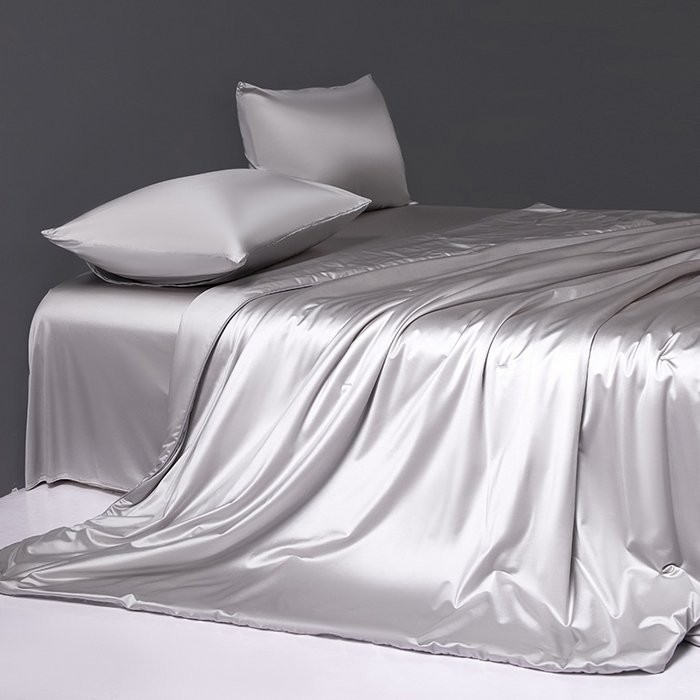 91家纺网 家纺一手货源 找家纺 桂雅居 2025新款小蚕芯呵护凉感夏被夏凉被空调被 欧洲灰