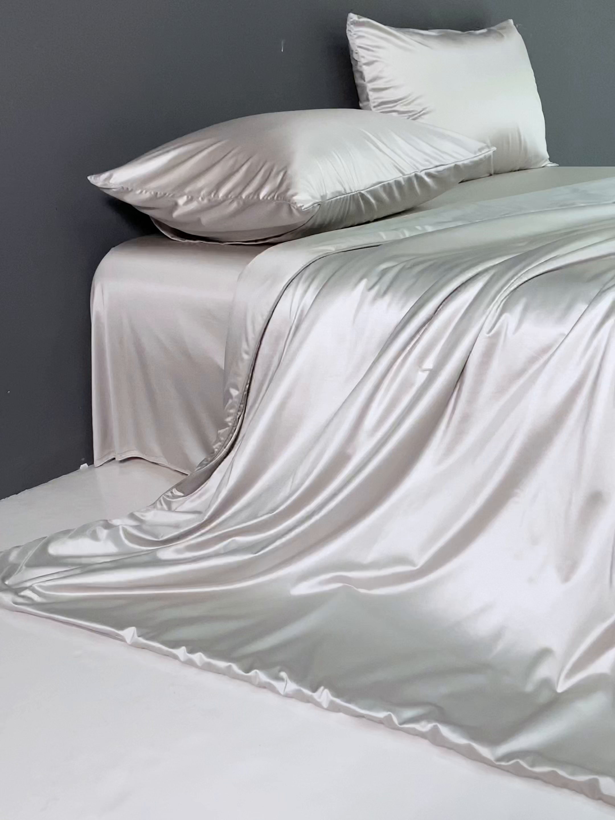 91家纺网 家纺一手货源 找家纺 桂雅居 2025新款小蚕芯呵护凉感夏被夏凉被空调被 欧洲灰