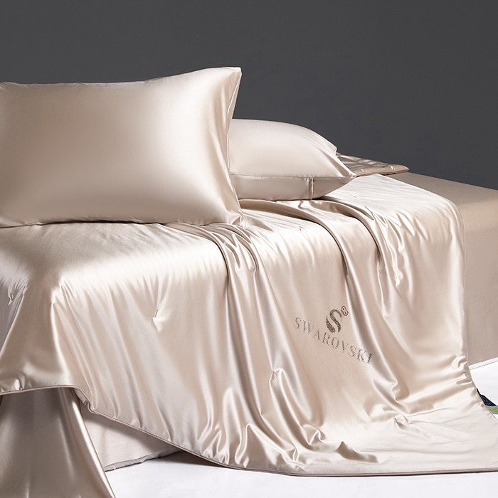 91家纺网 家纺一手货源 找家纺 桂雅居 2025新款小蚕芯呵护凉感夏被夏凉被空调被 时尚金