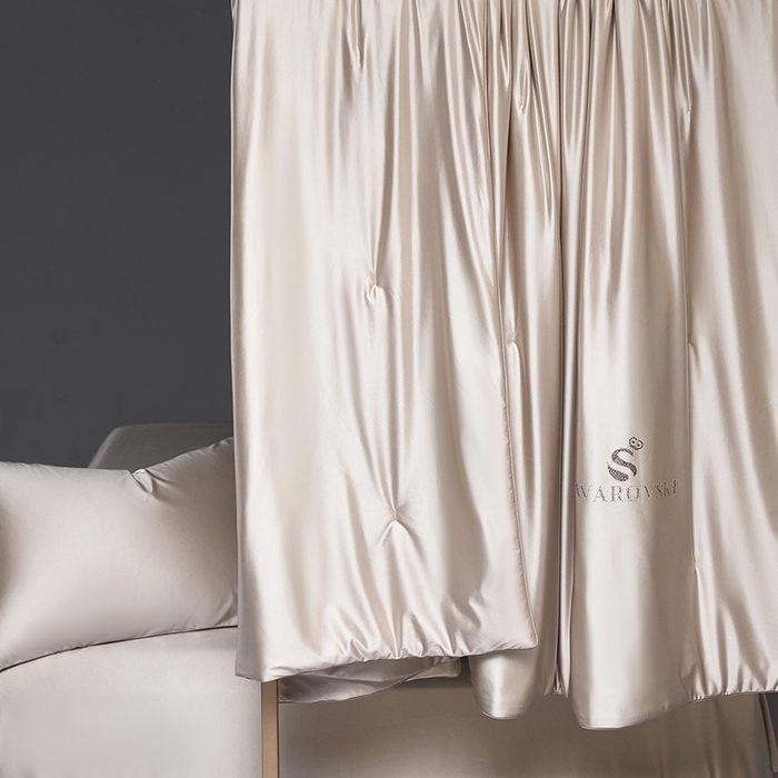 91家纺网 家纺一手货源 找家纺 桂雅居 2025新款小蚕芯呵护凉感夏被夏凉被空调被 时尚金