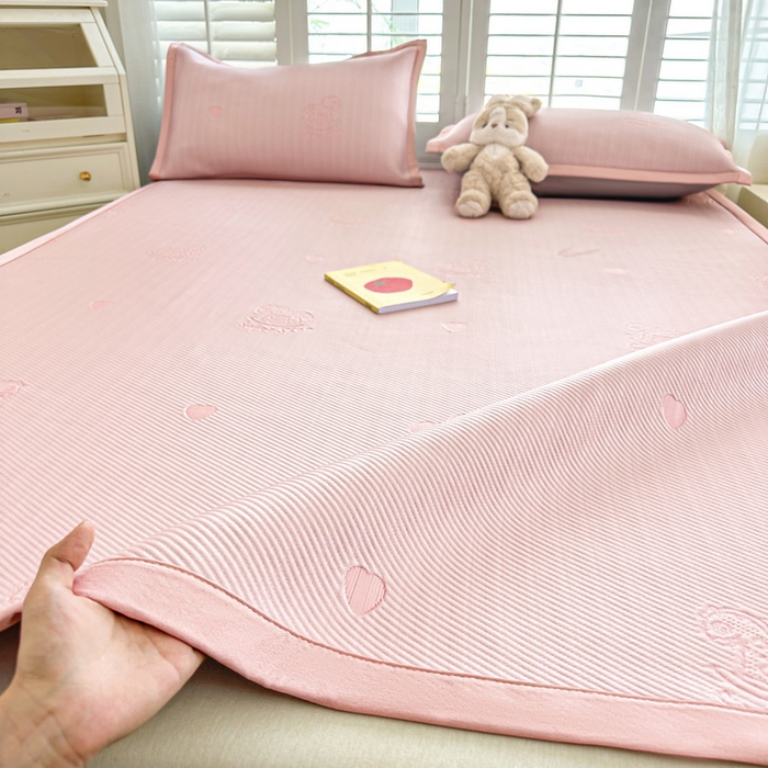 91家纺网 家纺一手货源 找家纺 （总）春妮家纺 2025新款A类PE提花软席凉感冰豆豆凉席席子凉席