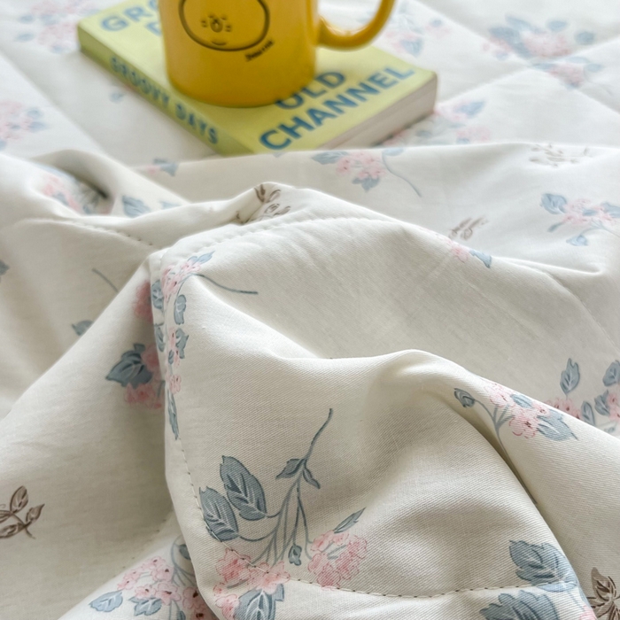 91家纺网 家纺一手货源 找家纺 大世界被王 2025新款全棉纯棉健康夏被夏凉被空调被 柏林花涧米