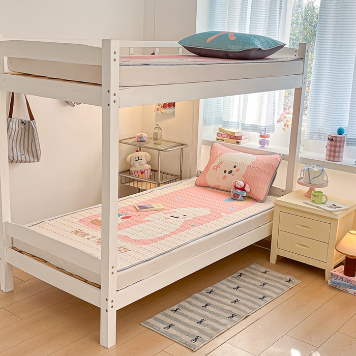 91家纺网 家纺一手货源 找家纺 川悦生活 2025新款大阪宿舍凉感丝凉席 莫妮恰