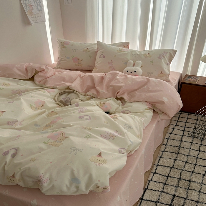 91家纺网 家纺一手货源 找家纺 尺素 2025新款全棉卡通可爱儿童四件套纯棉活性A类被套学生宿舍三件套1.8床笠双人床单 甜豆星球