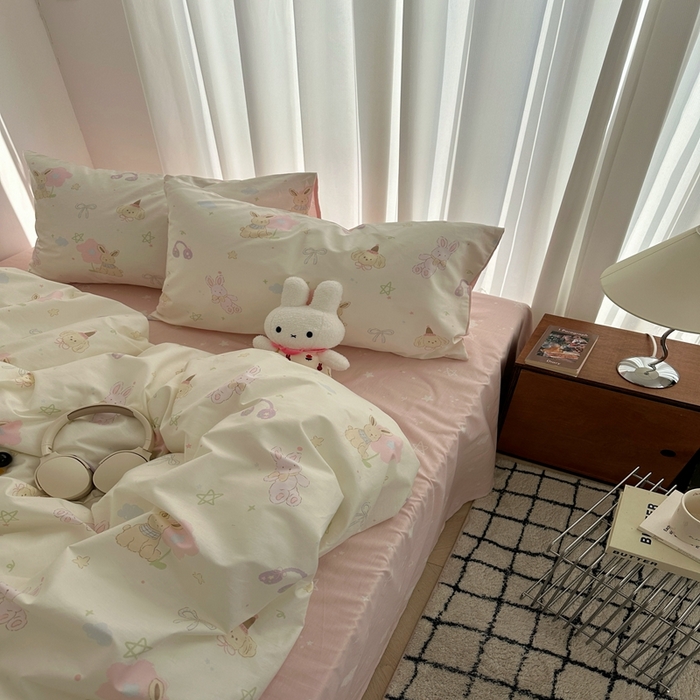 91家纺网 家纺一手货源 找家纺 尺素 2025新款全棉卡通可爱儿童四件套纯棉活性A类被套学生宿舍三件套1.8床笠双人床单 甜豆星球