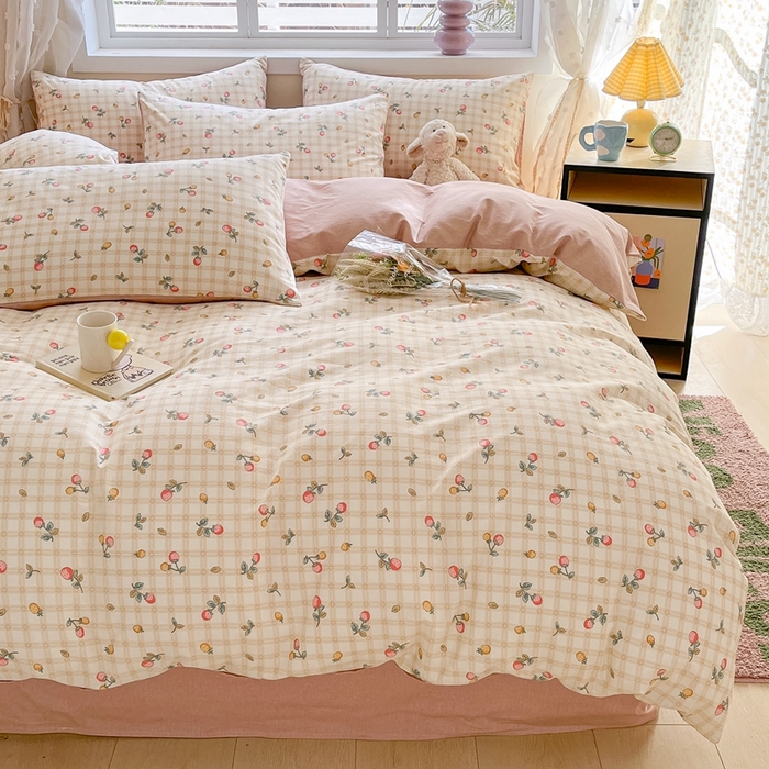 91家纺网 家纺一手货源 找家纺 吉象家纺13070全棉四件套纯棉四件套直播小清新男孩女草莓格