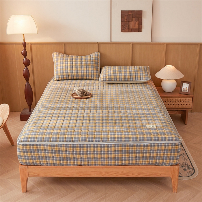 91家纺网 家纺一手货源 找家纺 伊人坊2025新款全棉色织水洗棉六面全包床笠床垫保护套无印风 夹棉床围-黄调格