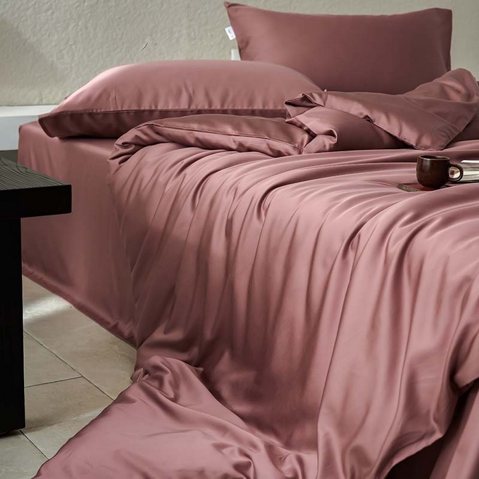 91家纺网 家纺一手货源 找家纺 咏绒家纺工厂店 2025新款60支奥地利兰精天丝纯色天丝棉四件套 覆盆子（芋泥豆沙）