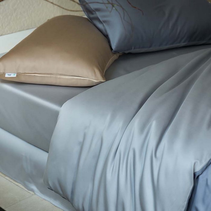 91家纺网 家纺一手货源 找家纺 咏绒家纺工厂店 2025新款60支奥地利兰精天丝纯色天丝棉四件套 菘蓝（暮色灰紫-朦胧灰）
