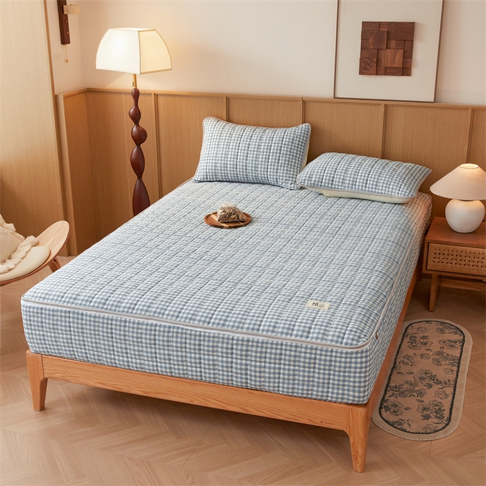 91家纺网 家纺一手货源 找家纺 伊人坊2025新款全棉色织水洗棉六面全包床笠床垫保护套无印风 夹棉床围-蓝小格